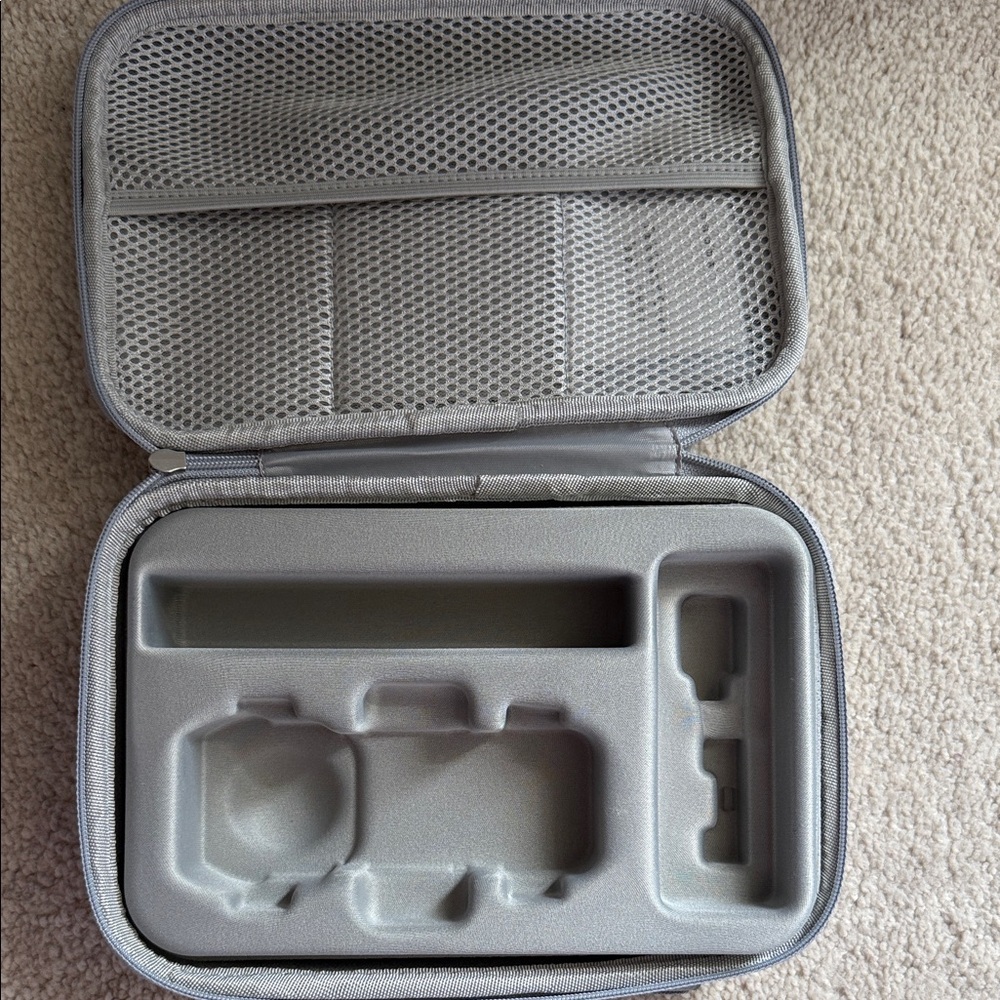 Hard Shell insta360 Camera Accessory Case - Light Gray brand new - Picture 2 of 6